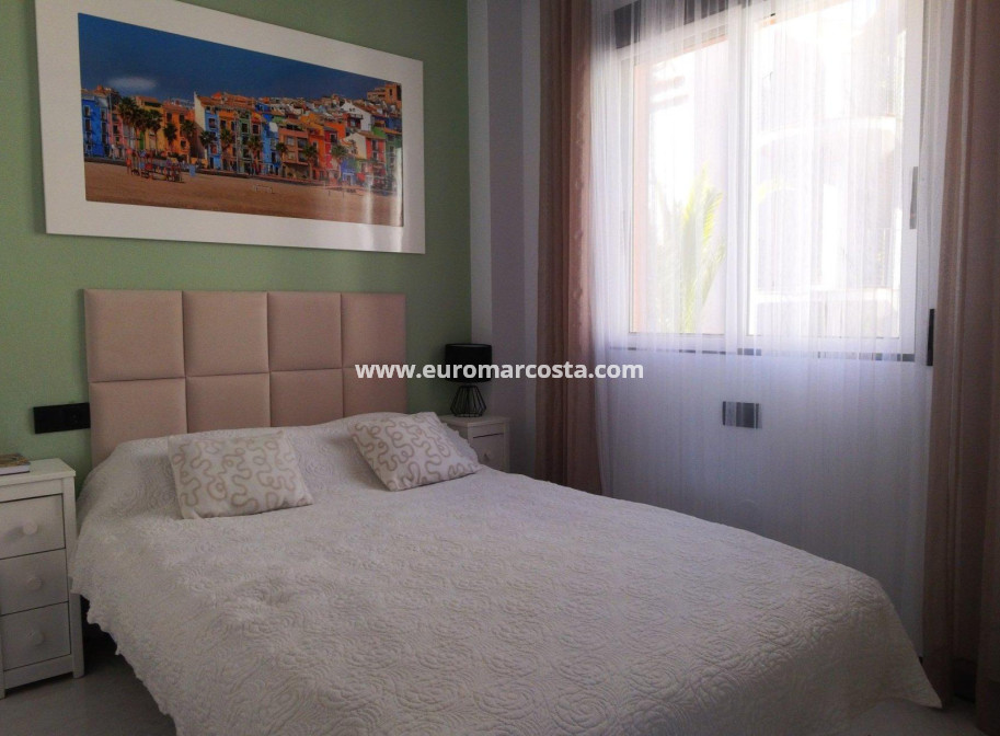 Objekte zum Wiederverkauf - Wohnung - Torrevieja - TORREVIEJA