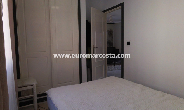 Objekte zum Wiederverkauf - Wohnung - Torrevieja - TORREVIEJA