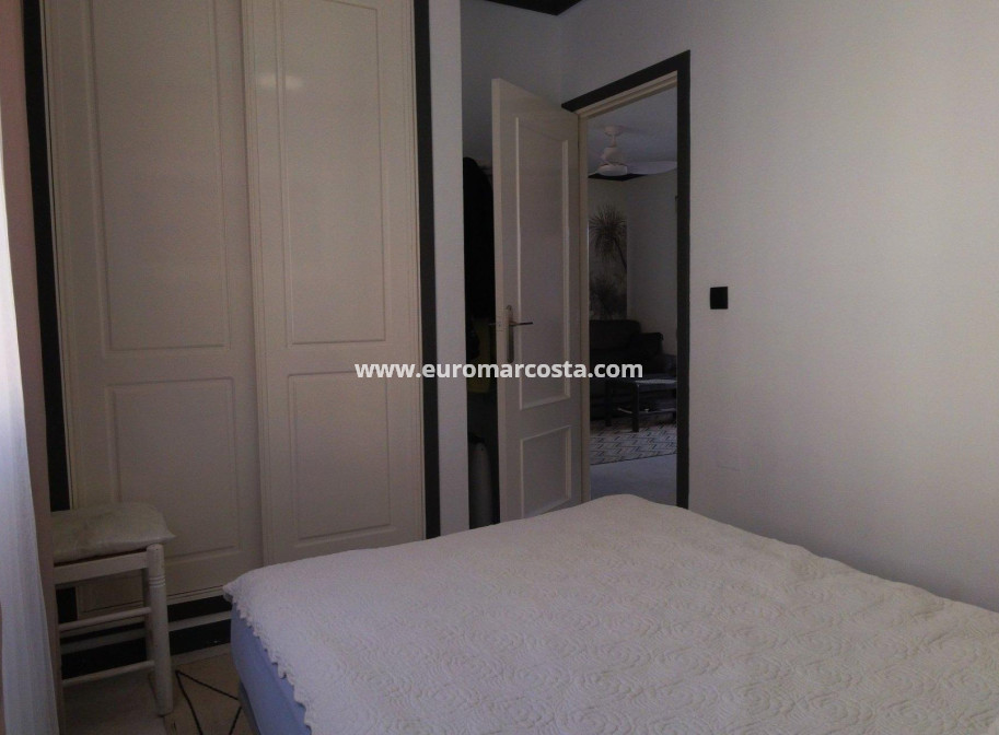 Objekte zum Wiederverkauf - Wohnung - Torrevieja - TORREVIEJA