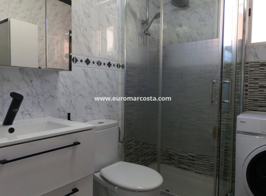 Objekte zum Wiederverkauf - Wohnung - Torrevieja - TORREVIEJA