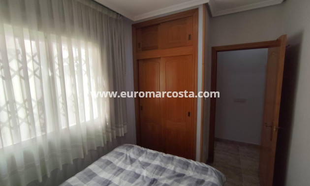 Venta - Apartamento / piso - Torrevieja - TORREVIEJA