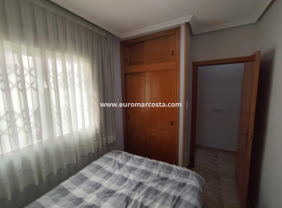 Venta - Apartamento / piso - Torrevieja - TORREVIEJA