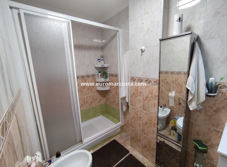 Venta - Apartamento / piso - Torrevieja - TORREVIEJA