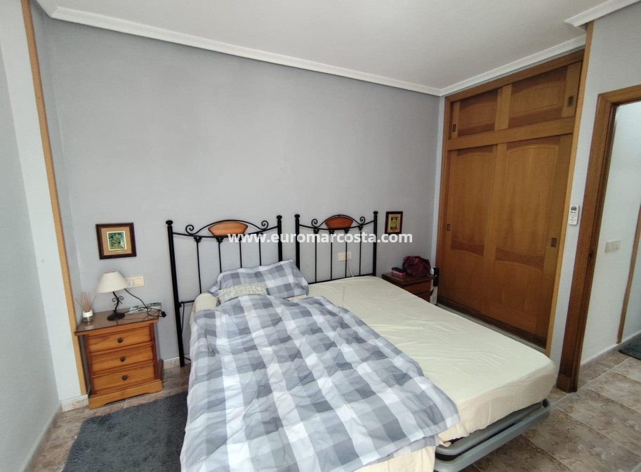 Venta - Apartamento / piso - Torrevieja - TORREVIEJA