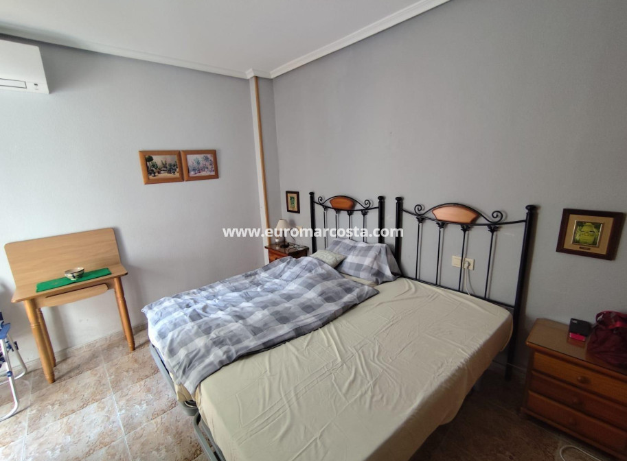 Venta - Apartamento / piso - Torrevieja - TORREVIEJA