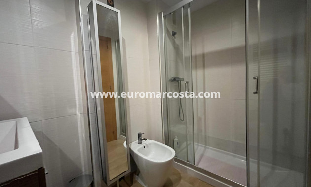 Venta - Apartamento / piso - Torrevieja - TORREVIEJA