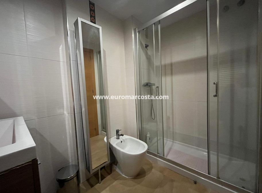 Venta - Apartamento / piso - Torrevieja - TORREVIEJA