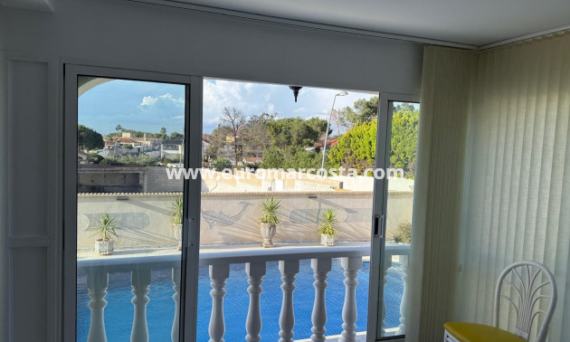 Objekte zum Wiederverkauf - Villa freitstehend - Torrevieja - Los Balcones - Los Altos del Edén