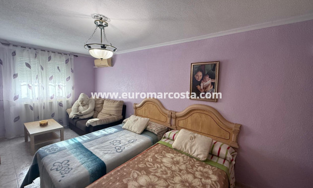 Objekte zum Wiederverkauf - Villa freitstehend - Torrevieja - Los Balcones - Los Altos del Edén