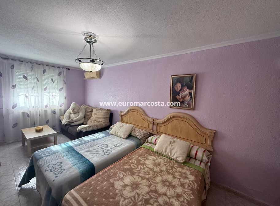 Objekte zum Wiederverkauf - Villa freitstehend - Torrevieja - Los Balcones - Los Altos del Edén