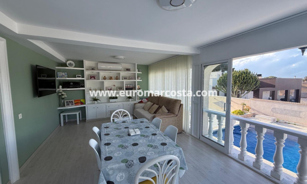 Objekte zum Wiederverkauf - Villa freitstehend - Torrevieja - Los Balcones - Los Altos del Edén