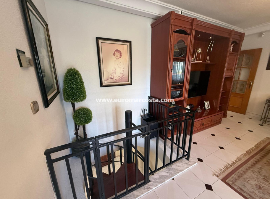Objekte zum Wiederverkauf - Villa freitstehend - Torrevieja - Los Balcones - Los Altos del Edén