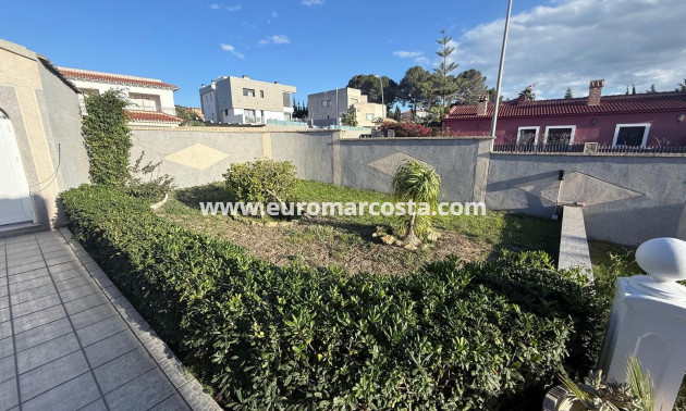 Objekte zum Wiederverkauf - Villa freitstehend - Torrevieja - Los Balcones - Los Altos del Edén