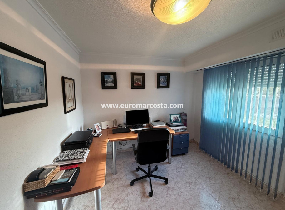 Objekte zum Wiederverkauf - Villa freitstehend - Torrevieja - Los Balcones - Los Altos del Edén