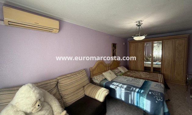 Objekte zum Wiederverkauf - Villa freitstehend - Torrevieja - Los Balcones - Los Altos del Edén