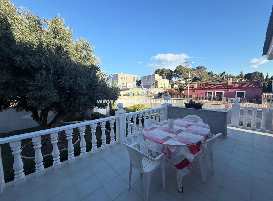 Objekte zum Wiederverkauf - Villa freitstehend - Torrevieja - Los Balcones - Los Altos del Edén