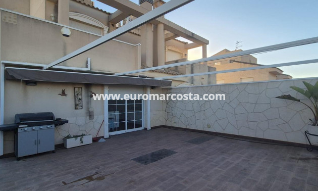 Objekte zum Wiederverkauf - Stadthaus - Torrevieja - TORREVIEJA