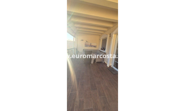 Objekte zum Wiederverkauf - Stadthaus - Torrevieja - TORREVIEJA