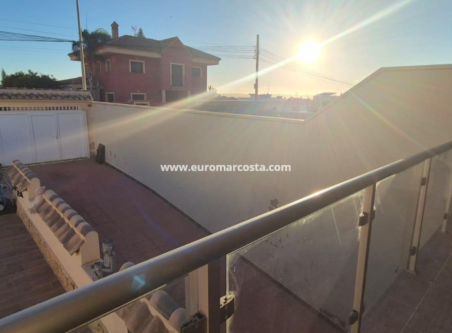 Objekte zum Wiederverkauf - Stadthaus - Torrevieja - TORREVIEJA