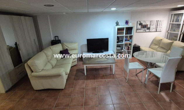 Objekte zum Wiederverkauf - Stadthaus - Torrevieja - TORREVIEJA