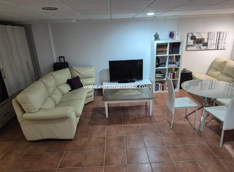 Objekte zum Wiederverkauf - Stadthaus - Torrevieja - TORREVIEJA