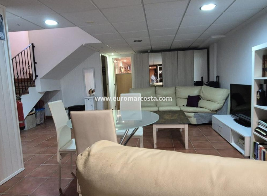 Objekte zum Wiederverkauf - Stadthaus - Torrevieja - TORREVIEJA