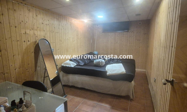Objekte zum Wiederverkauf - Stadthaus - Torrevieja - TORREVIEJA
