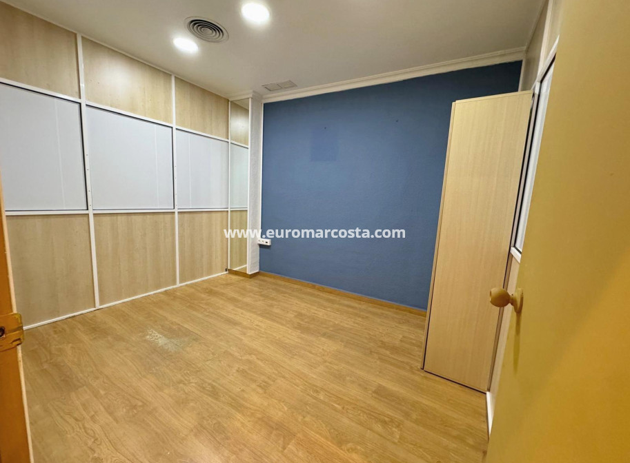 Venta - Comercial - Guardamar del Segura - Pueblo