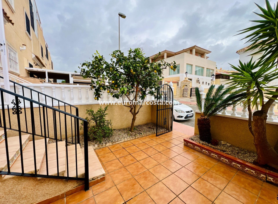 Venta - Adosado - Orihuela Costa - TORREVIEJA