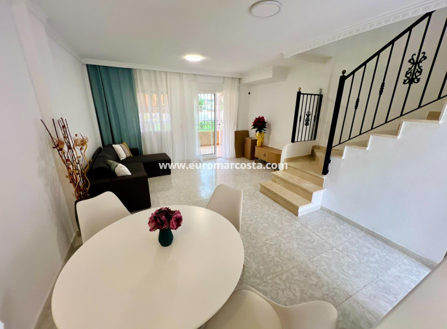 Venta - Adosado - Orihuela Costa - TORREVIEJA