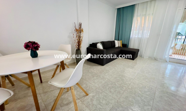 Venta - Adosado - Orihuela Costa - TORREVIEJA