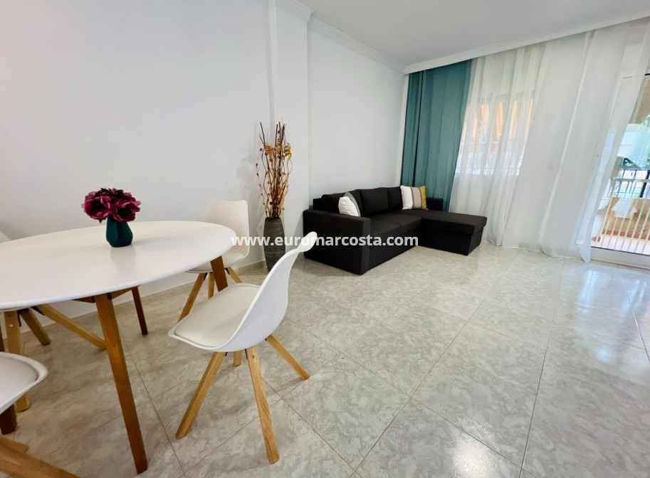 Venta - Adosado - Orihuela Costa - TORREVIEJA