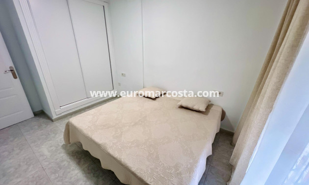 Venta - Adosado - Orihuela Costa - TORREVIEJA