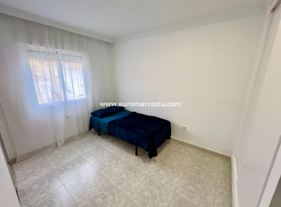 Venta - Adosado - Orihuela Costa - TORREVIEJA