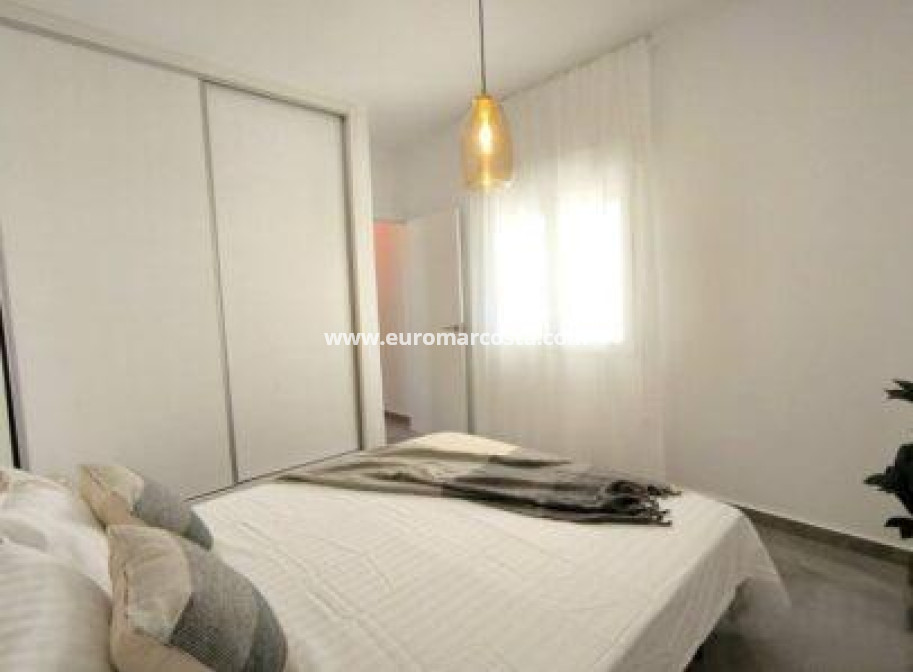 Objekte zum Wiederverkauf - Villa freitstehend - Orihuela Costa - TORREVIEJA