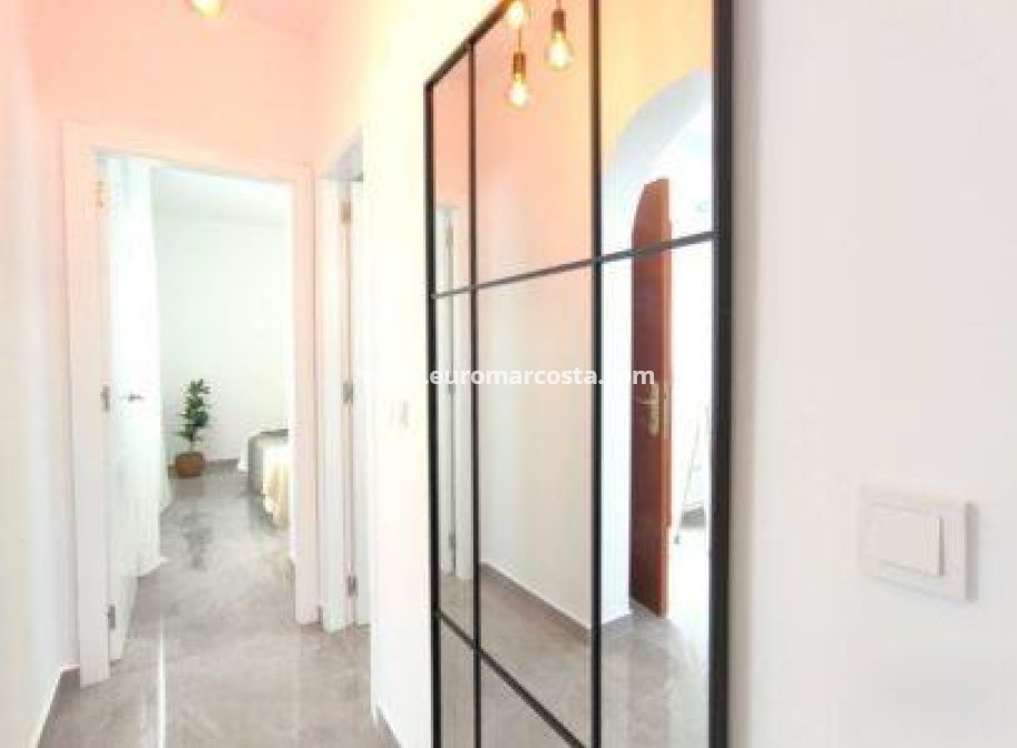 Objekte zum Wiederverkauf - Villa freitstehend - Orihuela Costa - TORREVIEJA