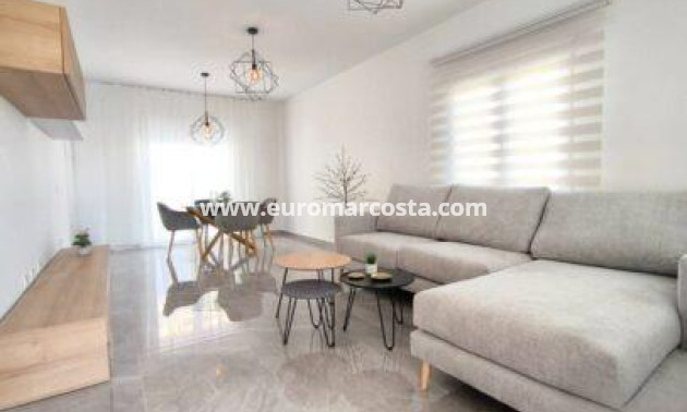 Objekte zum Wiederverkauf - Villa freitstehend - Orihuela Costa - TORREVIEJA