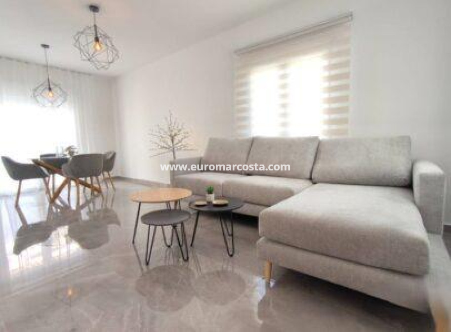 Objekte zum Wiederverkauf - Villa freitstehend - Orihuela Costa - TORREVIEJA
