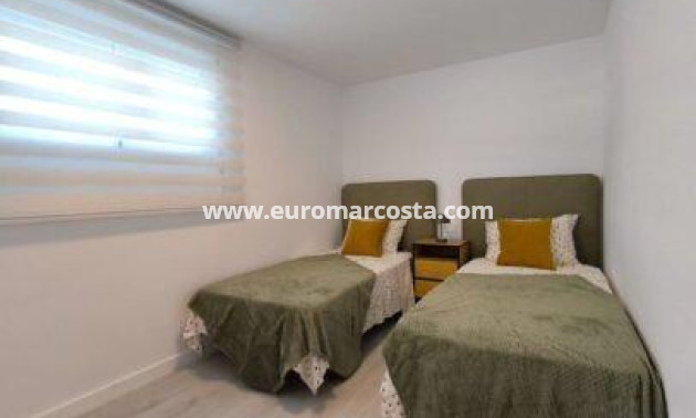 Objekte zum Wiederverkauf - Villa freitstehend - Orihuela Costa - TORREVIEJA