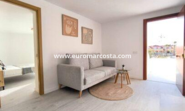 Objekte zum Wiederverkauf - Villa freitstehend - Orihuela Costa - TORREVIEJA