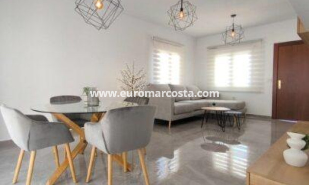 Objekte zum Wiederverkauf - Villa freitstehend - Orihuela Costa - TORREVIEJA
