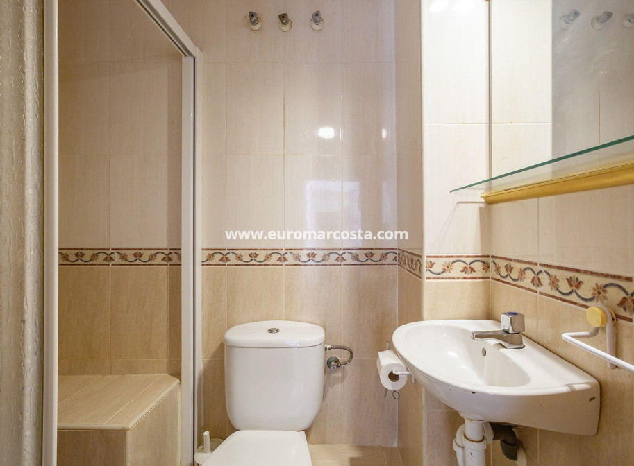 Venta - Apartamento / piso - Torrevieja - TORREVIEJA