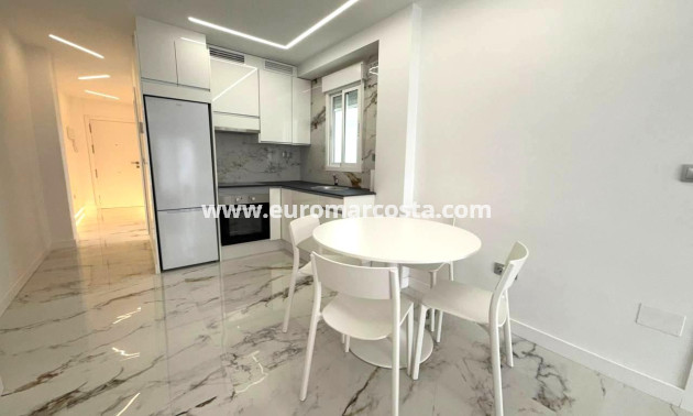 Venta - Apartamento / piso - Torrevieja - TORREVIEJA