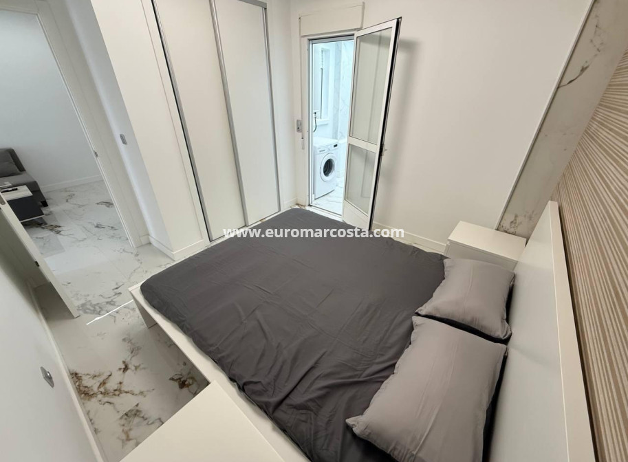 Venta - Apartamento / piso - Torrevieja - TORREVIEJA