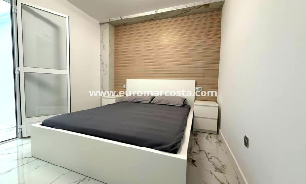 Venta - Apartamento / piso - Torrevieja - TORREVIEJA