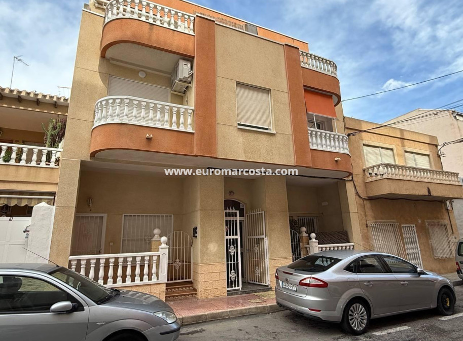 Venta - Apartamento / piso - Torrevieja - TORREVIEJA