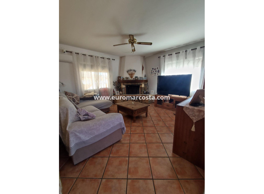 Objekte zum Wiederverkauf - Villa freitstehend - Orihuela Costa