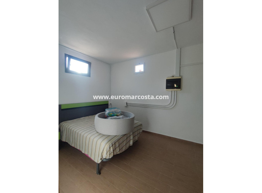 Objekte zum Wiederverkauf - Villa freitstehend - Orihuela Costa