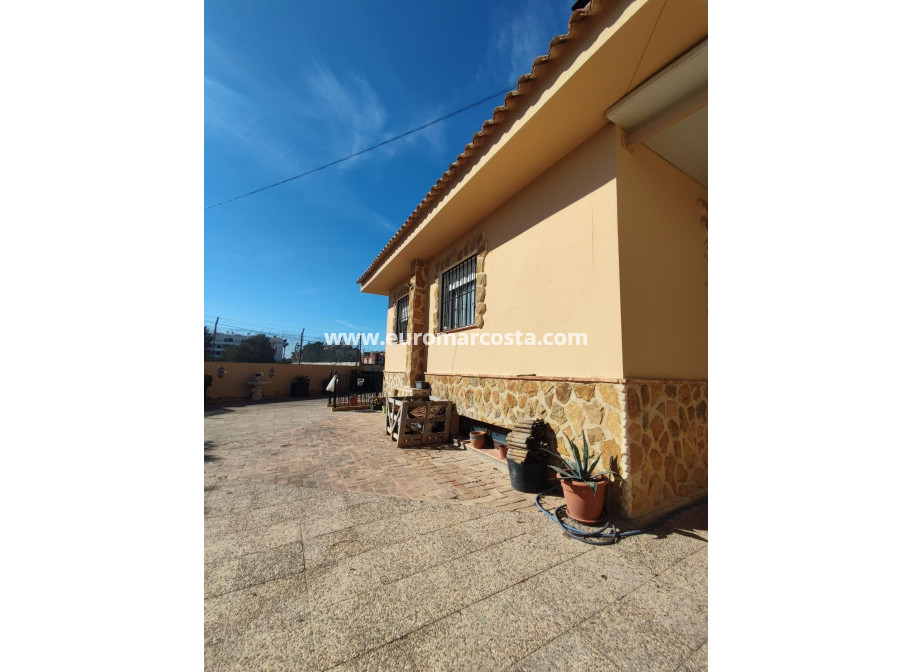 Objekte zum Wiederverkauf - Villa freitstehend - Orihuela Costa