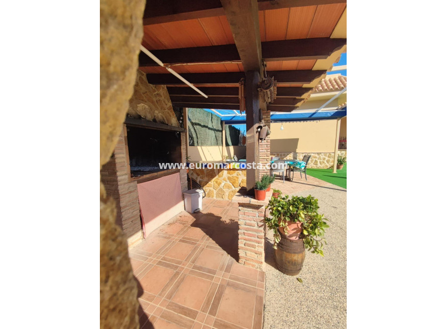 Objekte zum Wiederverkauf - Villa freitstehend - Orihuela Costa